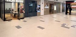 Parkway Parade (D15), Retail #631178011